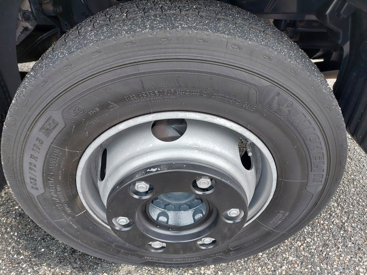 Plachtový nákladní auto MAN TGL 12.250 BL 4x2