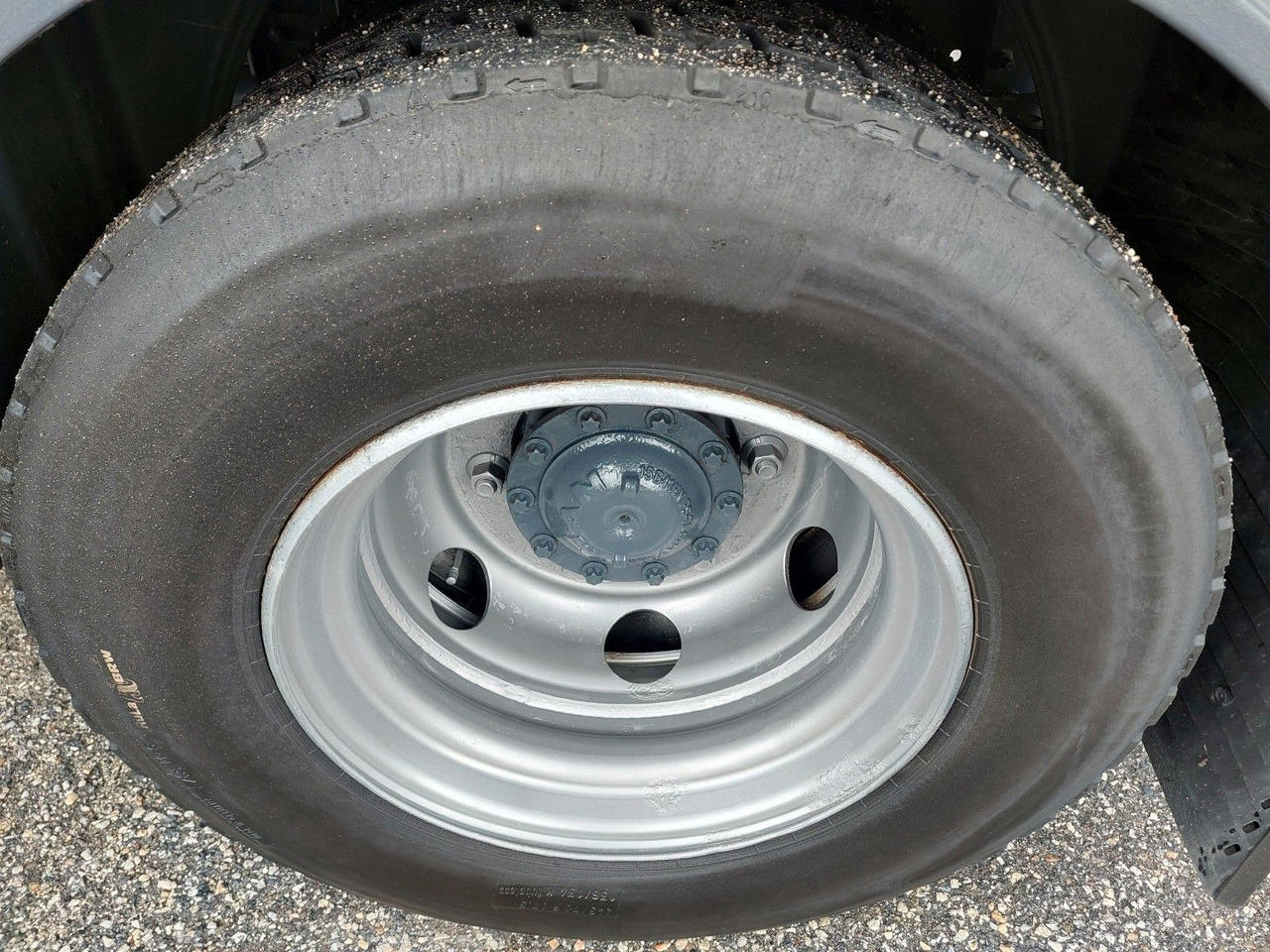 Plachtový nákladní auto MAN TGL 12.250 BL 4x2