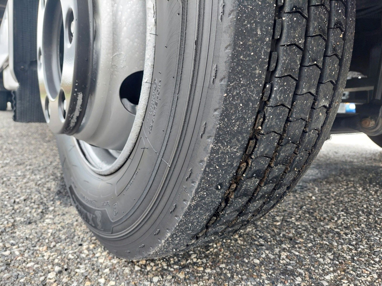 Plachtový nákladní auto MAN TGL 12.250 BL 4x2