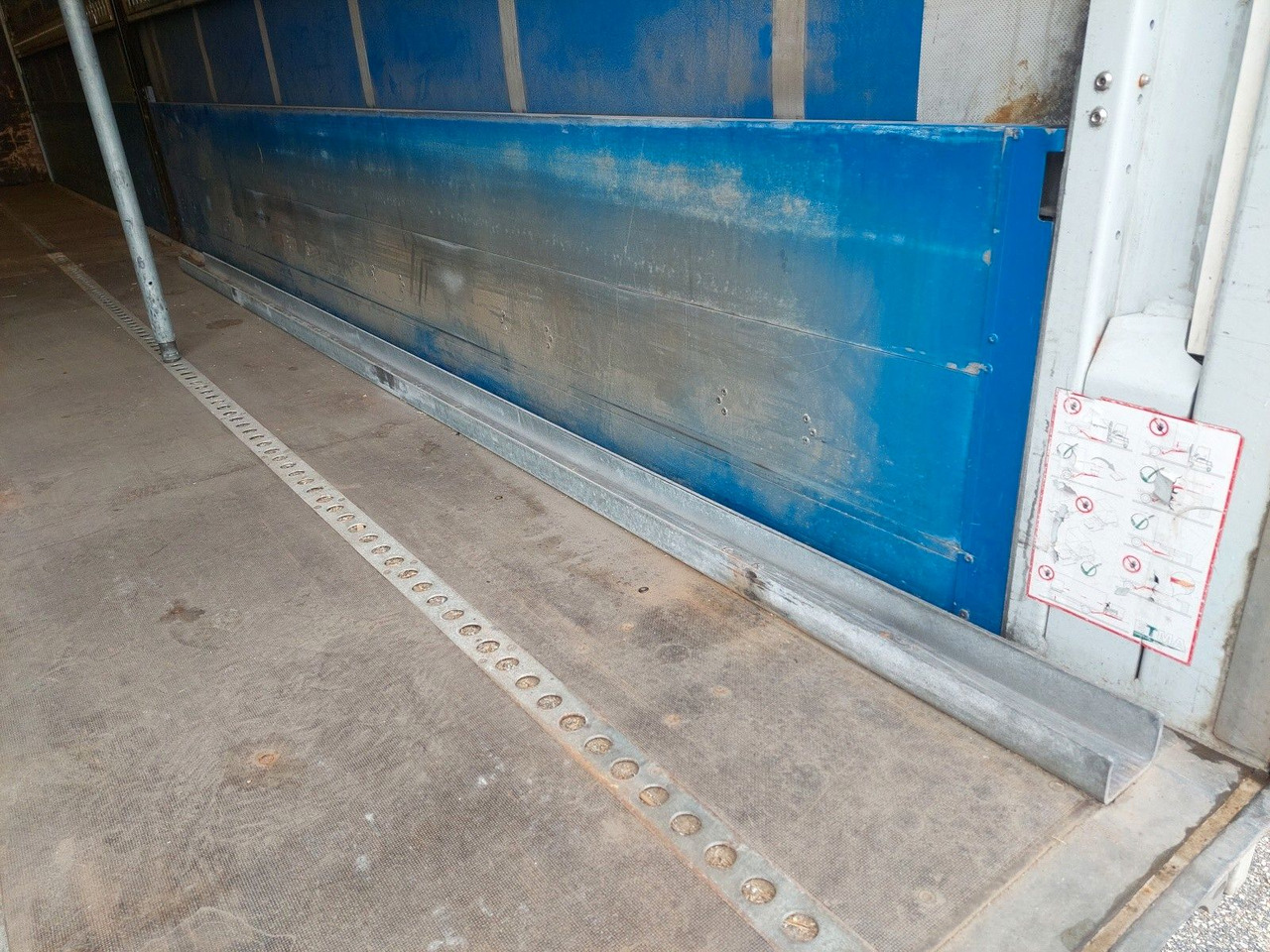 Plachtový nákladní auto MAN TGL 12.250 BL 4x2