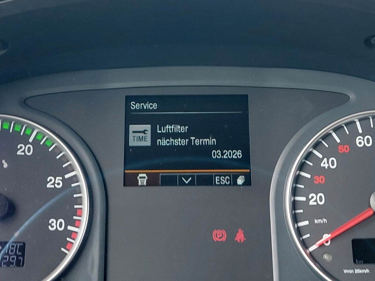 Plachtový nákladní auto MAN TGL 12.250 BL 4x2