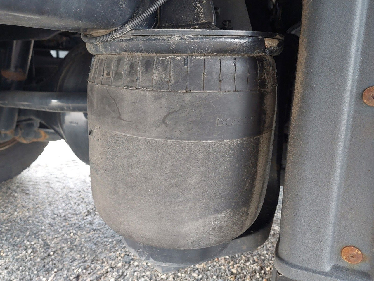 Plachtový nákladní auto MAN TGL 12.250 BL 4x2