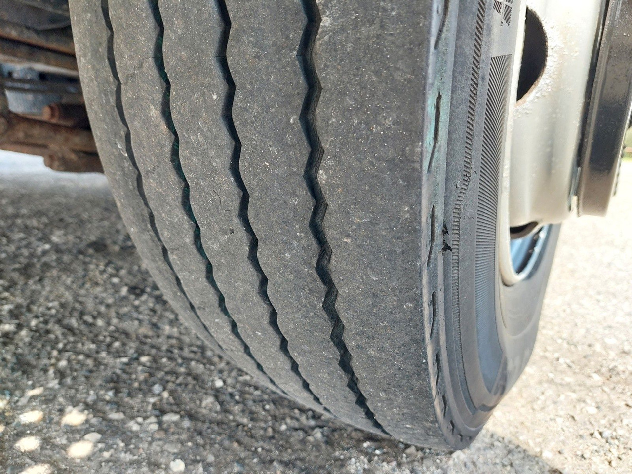 Plachtový nákladní auto MAN TGL 8.180 4X2 BL