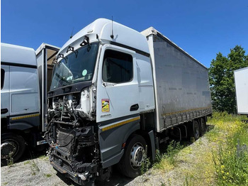 Plachtový nákladní auto  Mercedes-Benz Actros 2542, 6X2