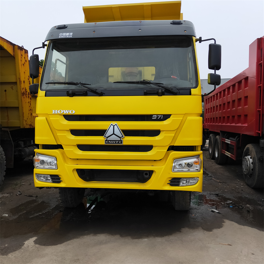 SINOTRUK HOWO - Sklápěč: obrázek 2