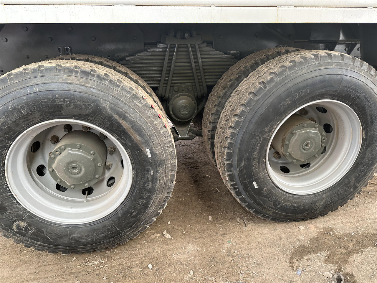 Sklápěč pro dopravu silážu SINOTRUK HOWO 371 Dump Truck: obrázek 6