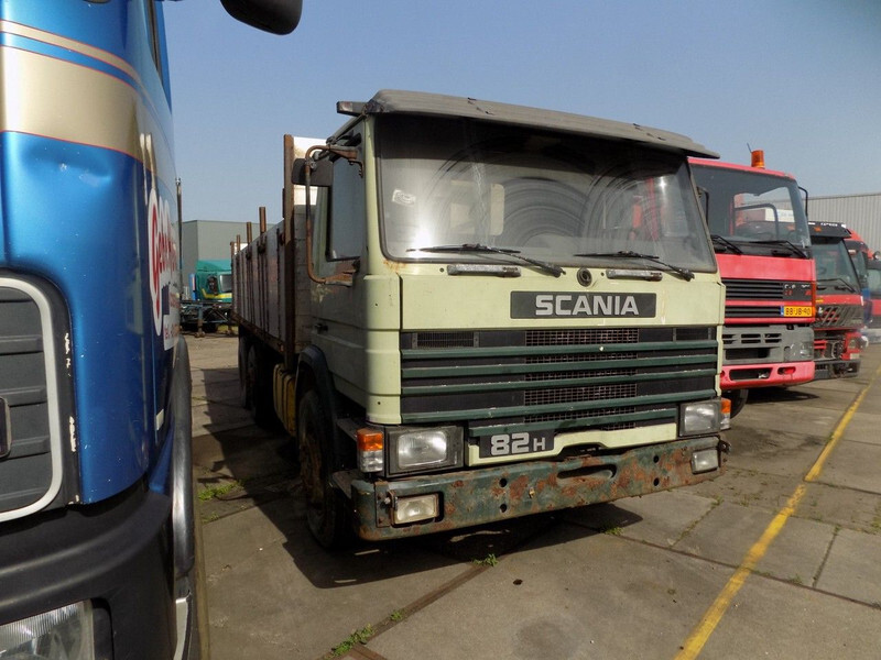 Sklápěč Scania 82H Fourage kipper 6X2/4: obrázek 14