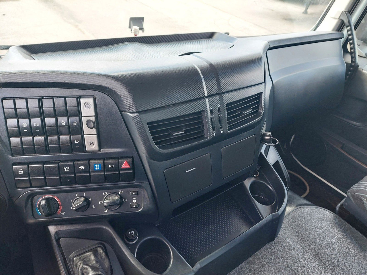 Sklápěč Iveco AD 260T45 BB Meiller Bordmatik 6x4