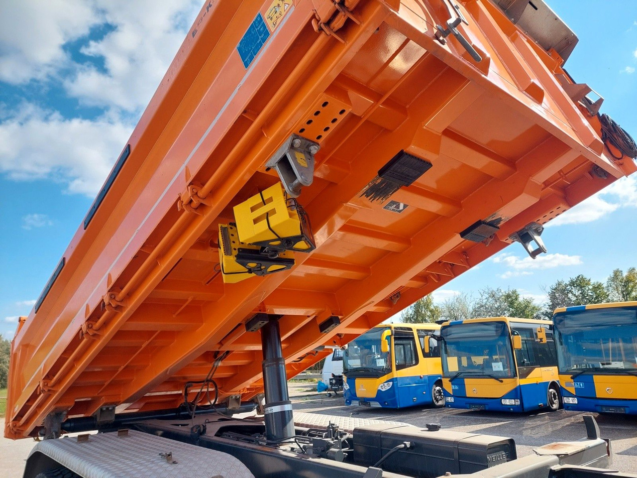 Sklápěč Iveco AD 260T46 BB Meiller Bordmatik 6x4