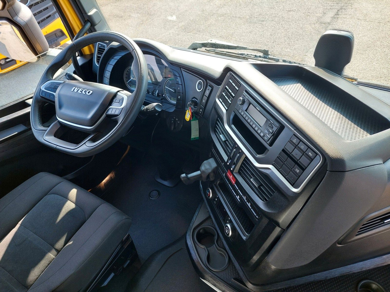 Sklápěč Iveco AS360X53Z Stralis X-WAY 8x4 Bordmatik