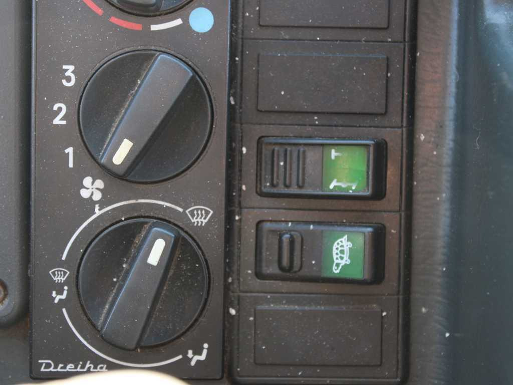 Sklápěč Multicar M30 FUMO, 4x4