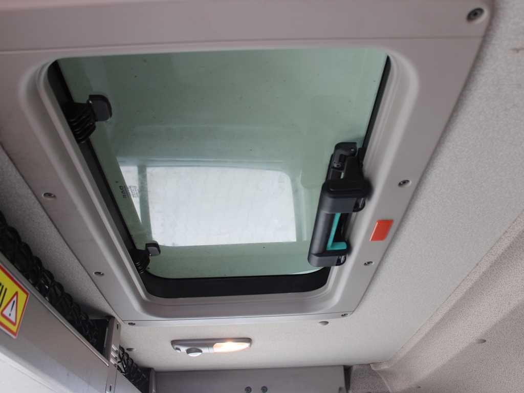 Skříňový nákladní auto DAF CF 320, TAIL LIFT, EURO 6