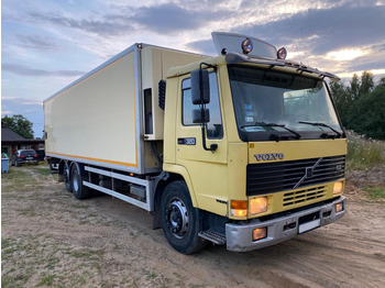 VOLVO FL 320 Chladírenský nákladní automobil z Belgie na prodej na ...