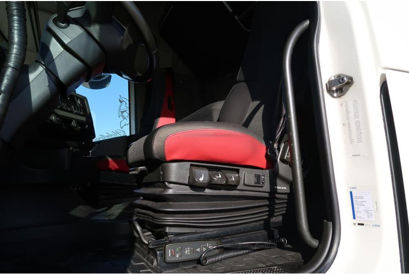 Podvozek s kabinou Volvo FH 500 VTJ3R: obrázek 12