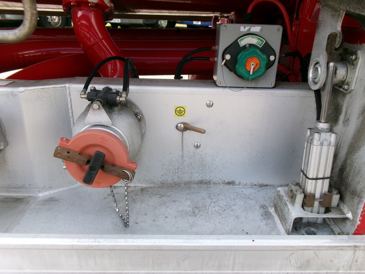 Cisternový návěs pro dopravu paliva Feldbinder Fuel tank alu 44.6 m3 + pump: obrázek 17