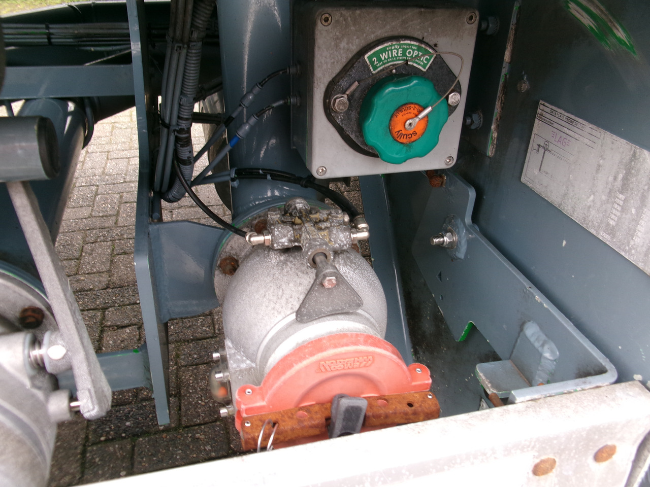 Cisternový návěs pro dopravu paliva L.A.G. Fuel tank alu 44.5 m3 / 6 comp + pump: obrázek 10