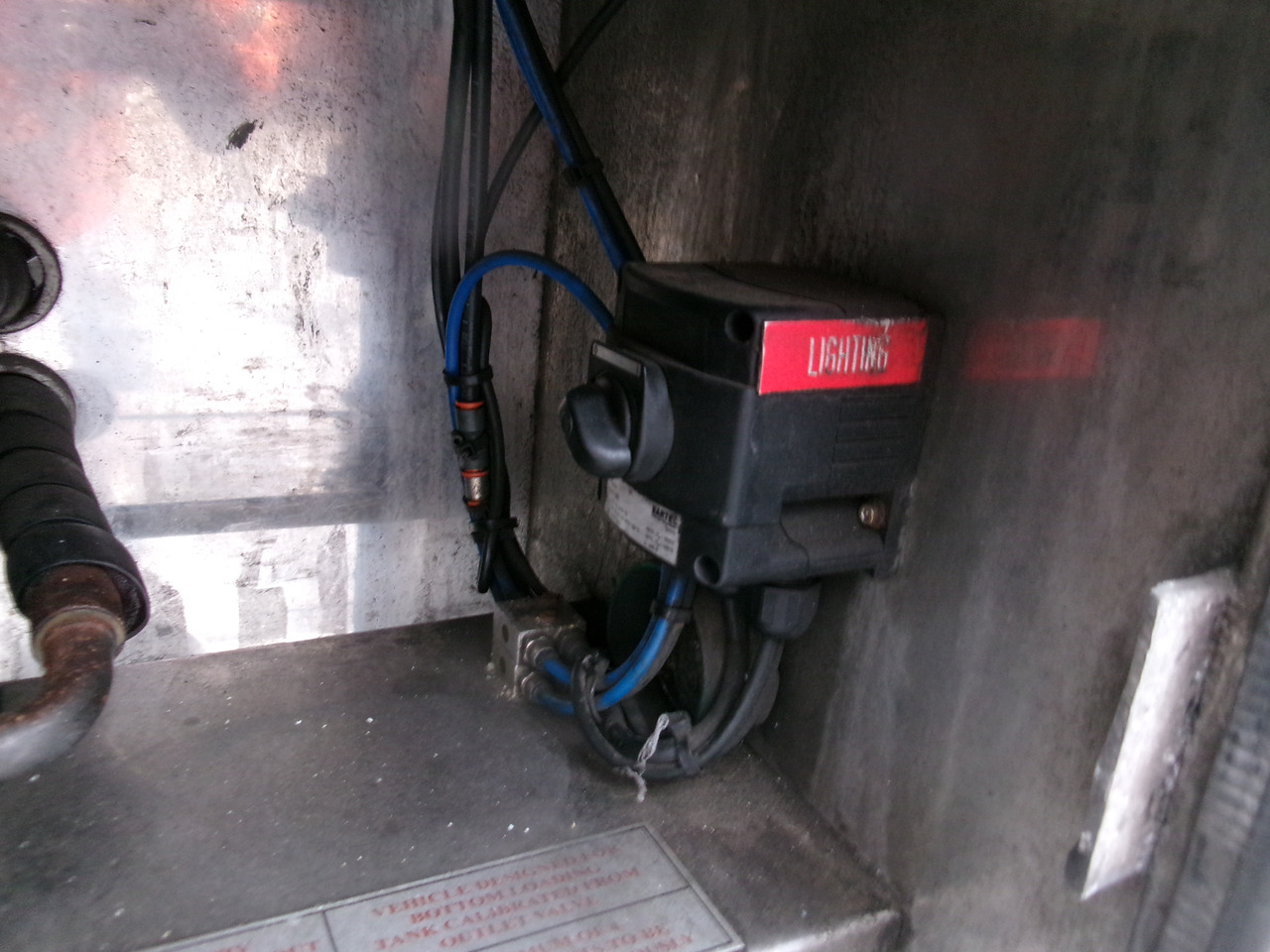 Cisternový návěs pro dopravu paliva L.A.G. Fuel tank alu 44.5 m3 / 6 comp + pump: obrázek 19