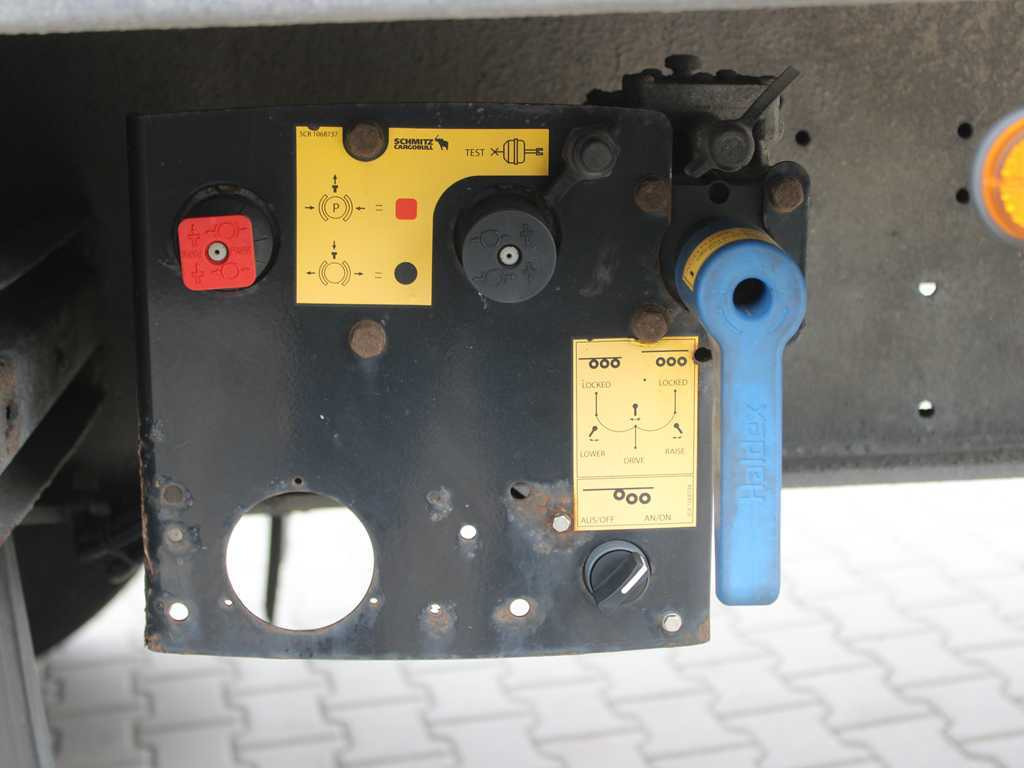 Plachtový návěs Schmitz CARGOBULL SPR, LIFTING AXLE, SIDE PANEL
