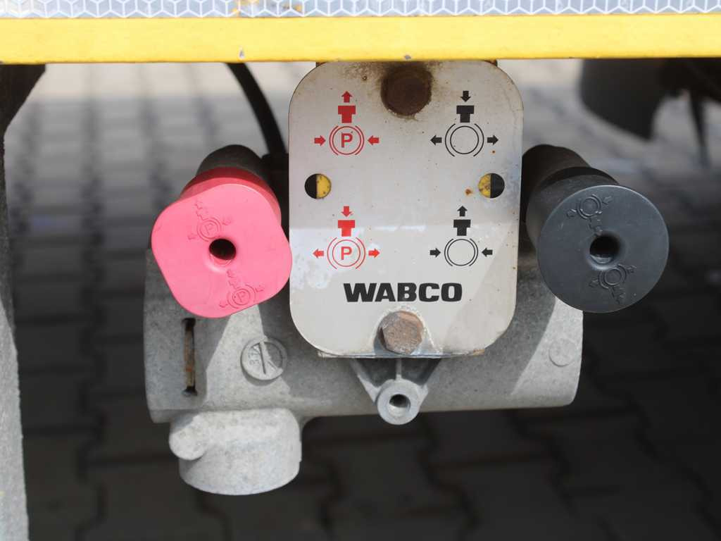 Podvalníkový návěs Nooteboom OSD-41-03, LIFT AXLE, DRIVEWAYS