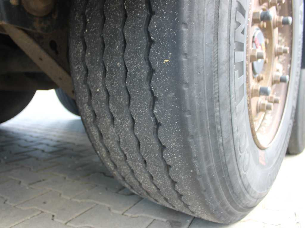 S posuvnou podlahou návěs Reisch R24, WALKINGFLOOR, LIFT AXLE, SAF
