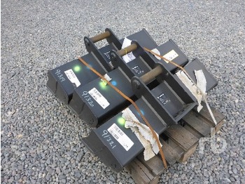 Bobcat Quantity Of 3 Q/C Cleanup - Lžíce