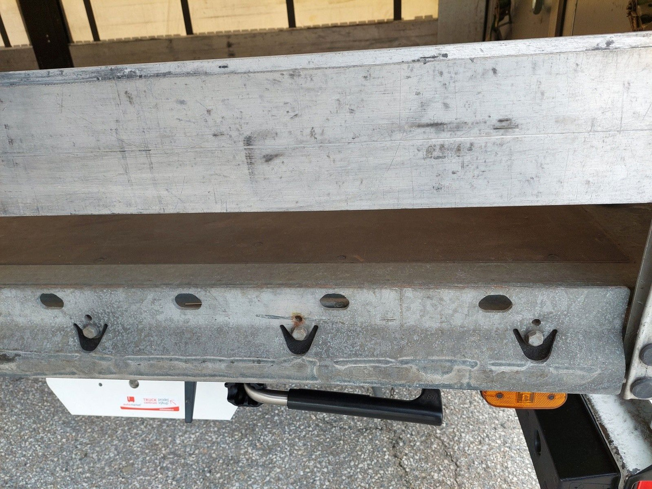 Plachtový přívěs Gniotpol G-4080 Durchladbarer