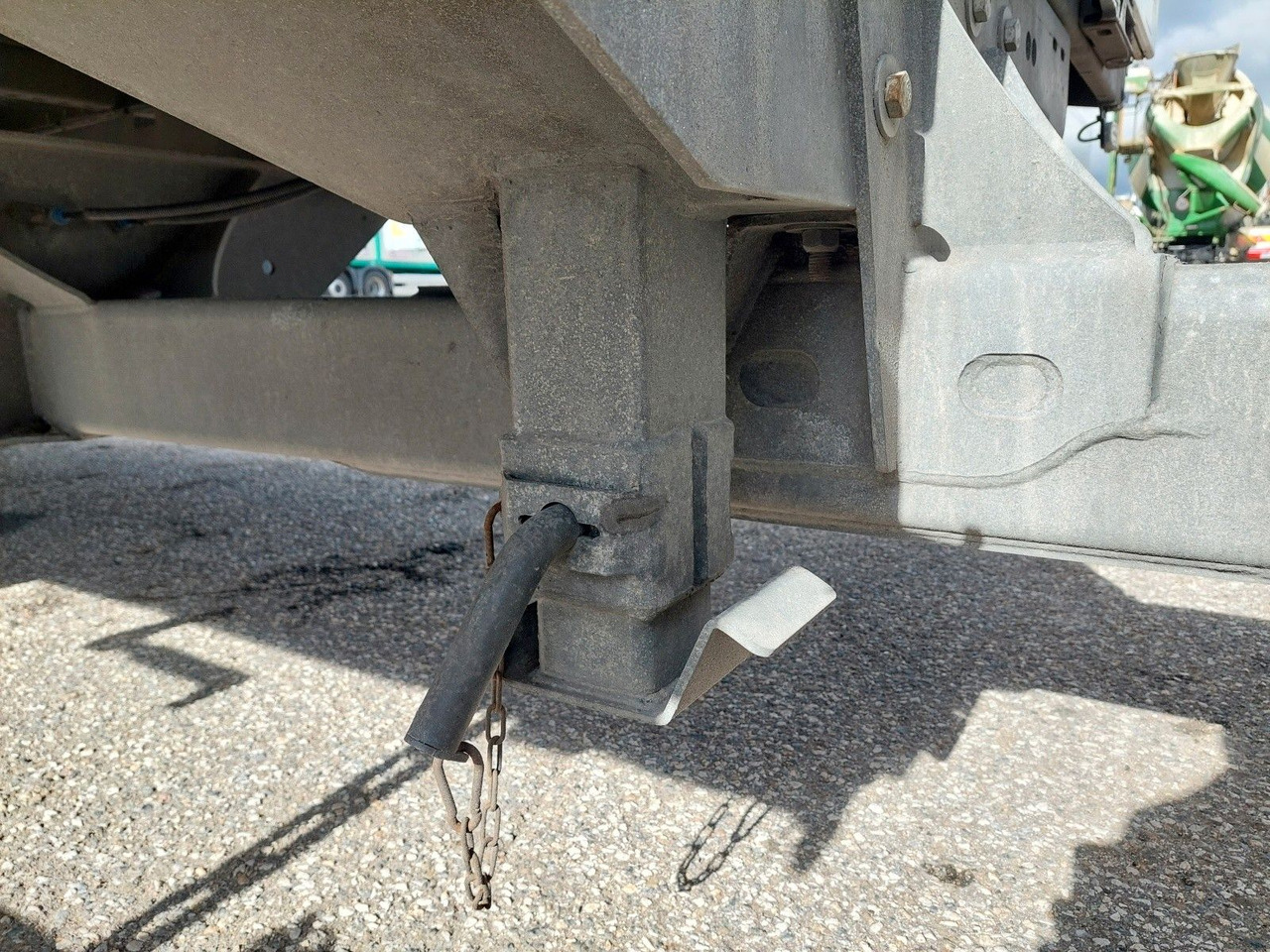 Plachtový přívěs Gniotpol G-4080 Durchladbarer