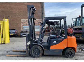Vysokozdvižný vidlicový vozík Doosan G30P-5
