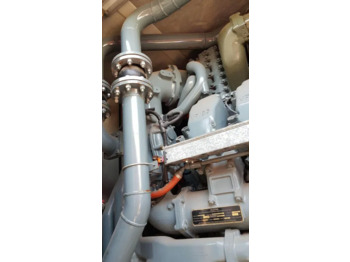 Elektrický generátor Agregat Prądotwórczy na Angielskim silniku PAXMAN 3400 KM VP185 . 12 cylindrów . Paxman: obrázek 4