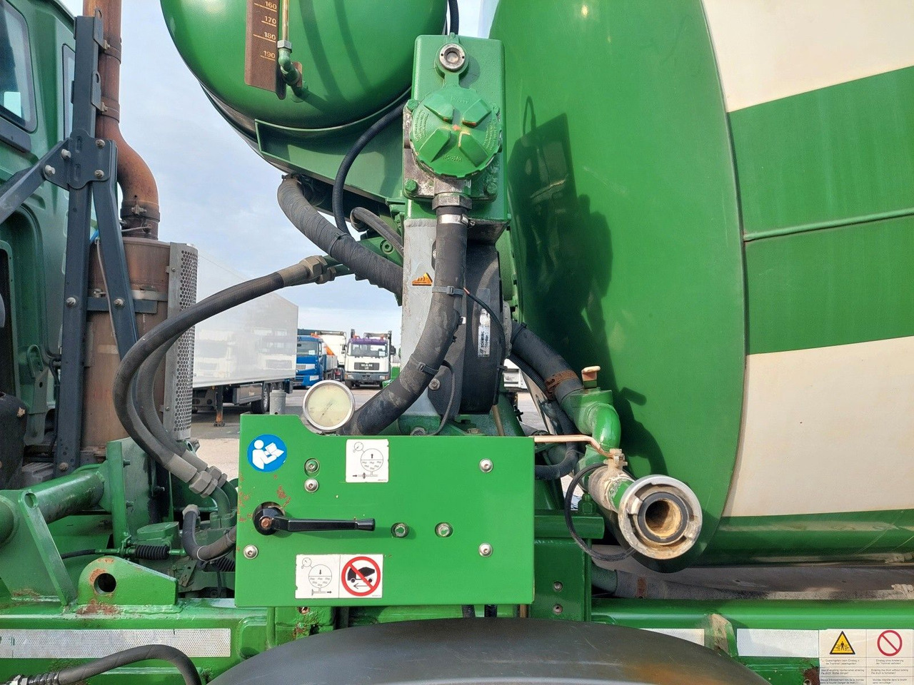 Autodomíchávač MAN TGS 32.360 BB Stetter 8x4