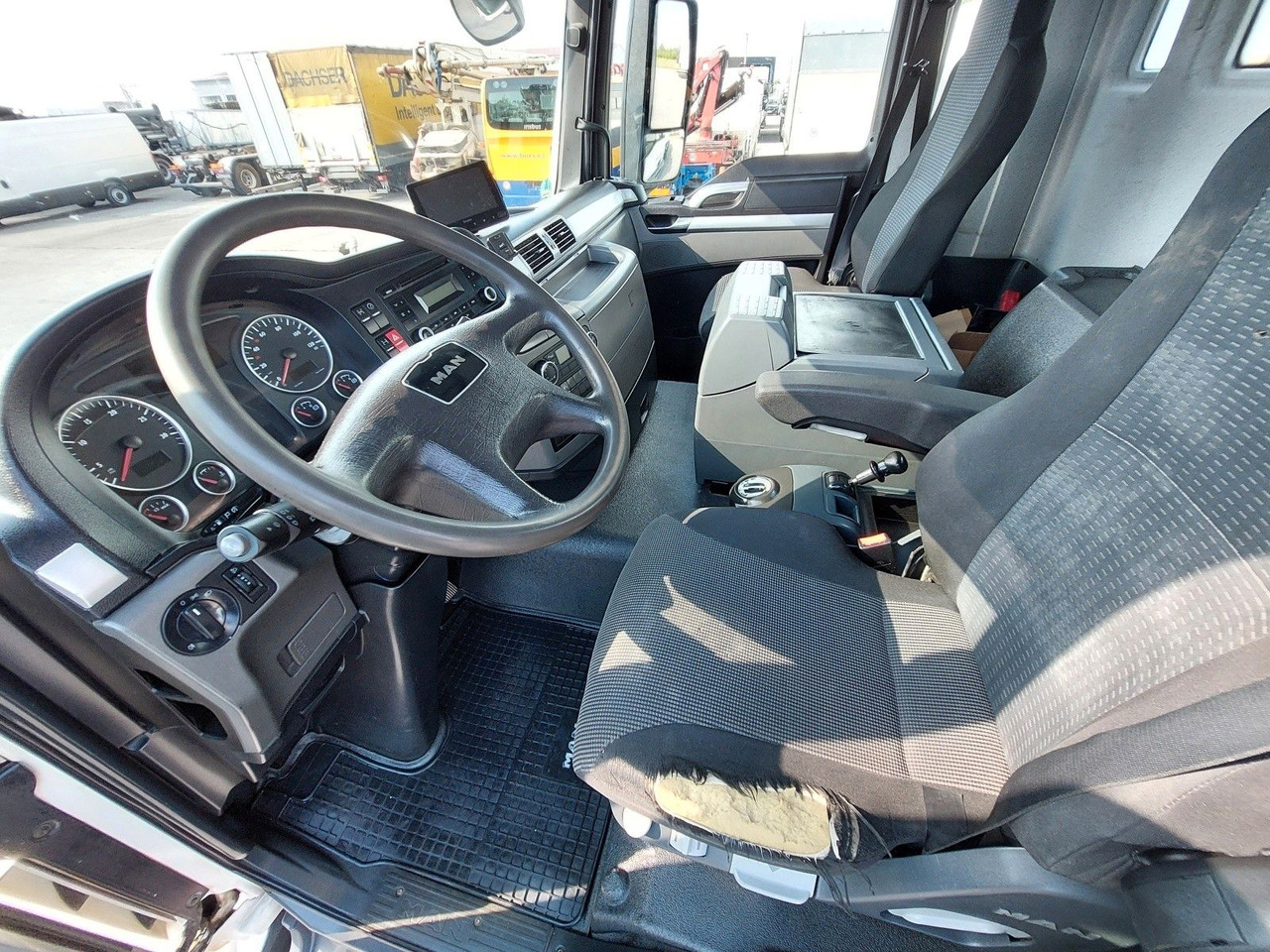 Autodomíchávač MAN TGS 32.400 8X4 BB Liebherr 9 m³