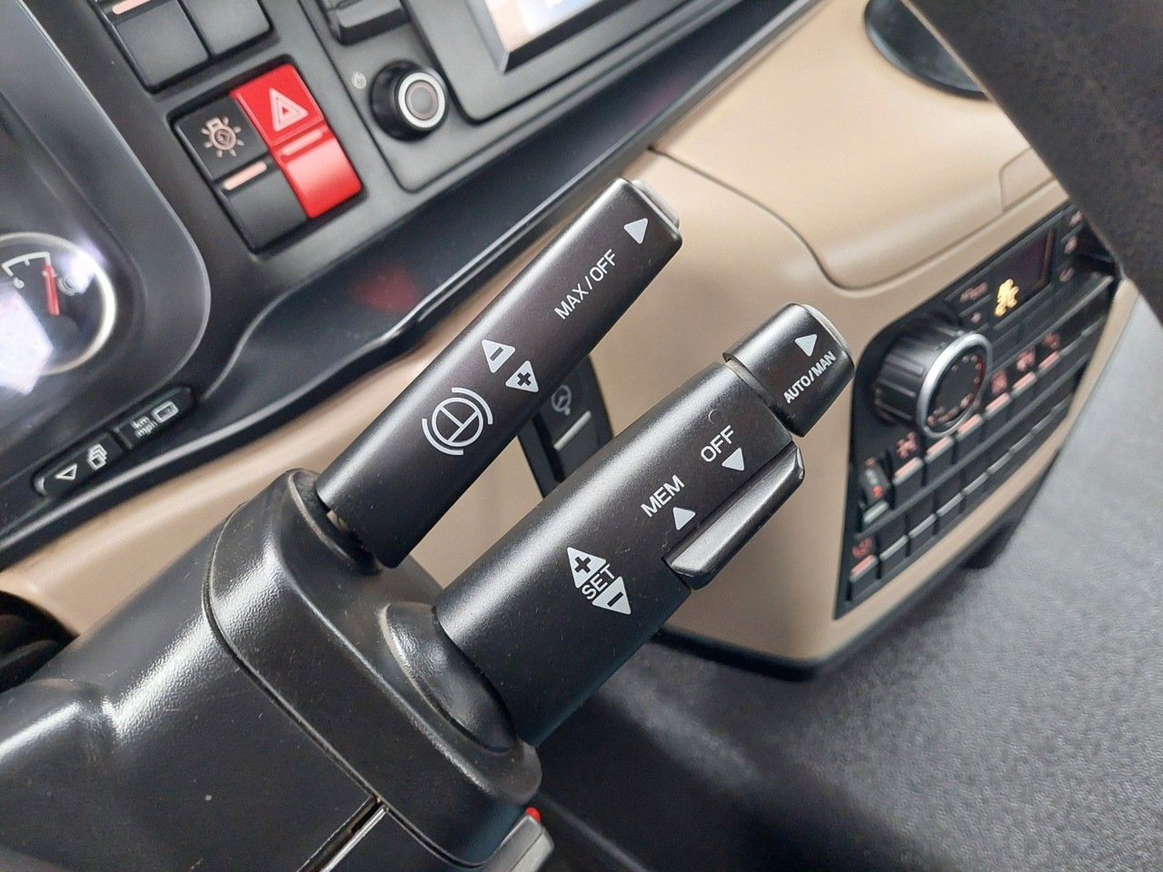 Autodomíchávač MAN TGS 32.420 BB Intermix 9m3 8x4