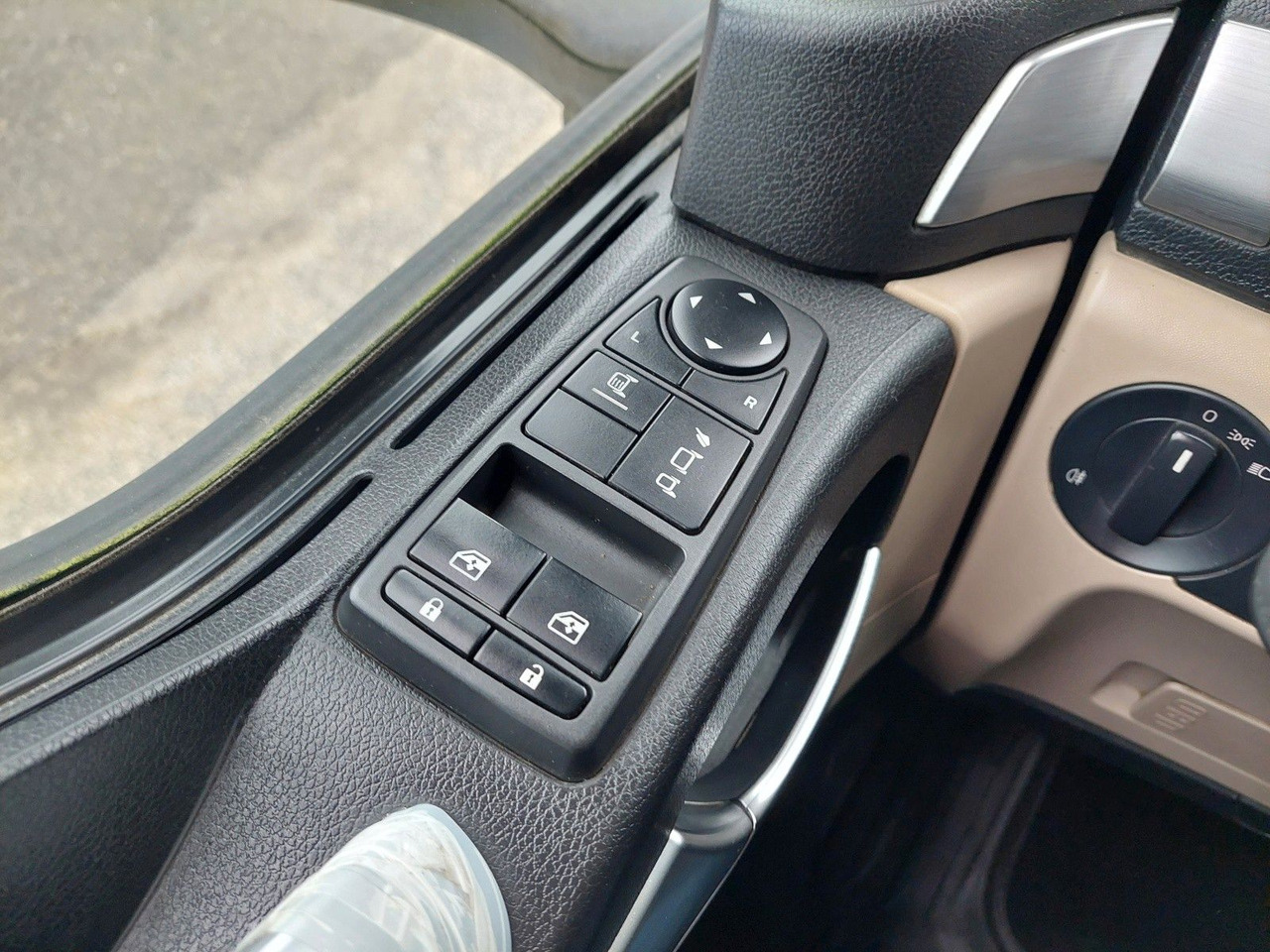 Autodomíchávač MAN TGS 32.420 BB Intermix 9m3 8x4