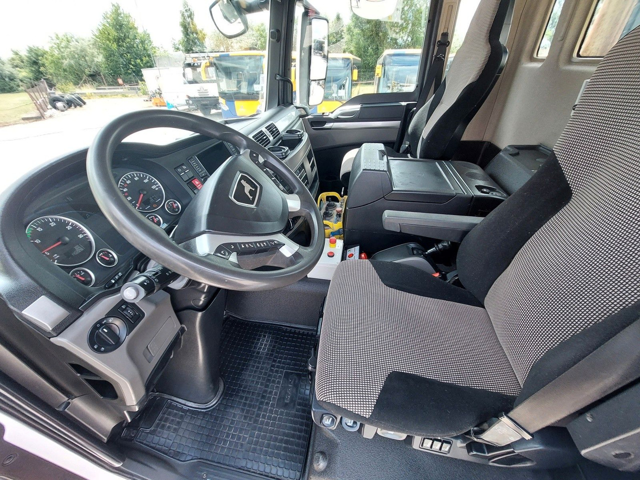Autodomíchávač MAN TGS 32.420 BB Stetter AM 8 FHCBL + Theam T3D16