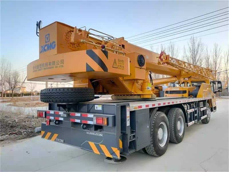 Autojeřáb XCMG OEM Manufacturer QY25K5C 25 Ton Used Cranes  In Dubai: obrázek 3