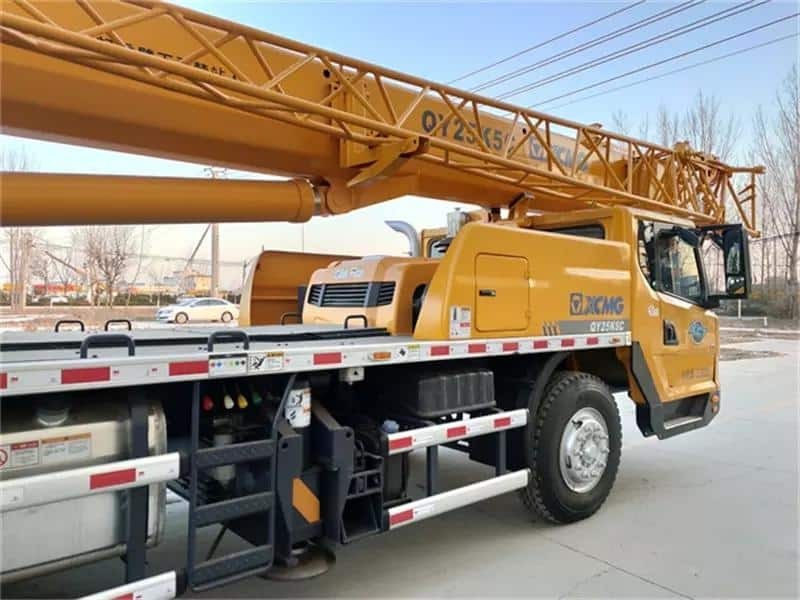 Autojeřáb XCMG OEM Manufacturer QY25K5C 25 Ton Used Cranes  In Dubai: obrázek 6