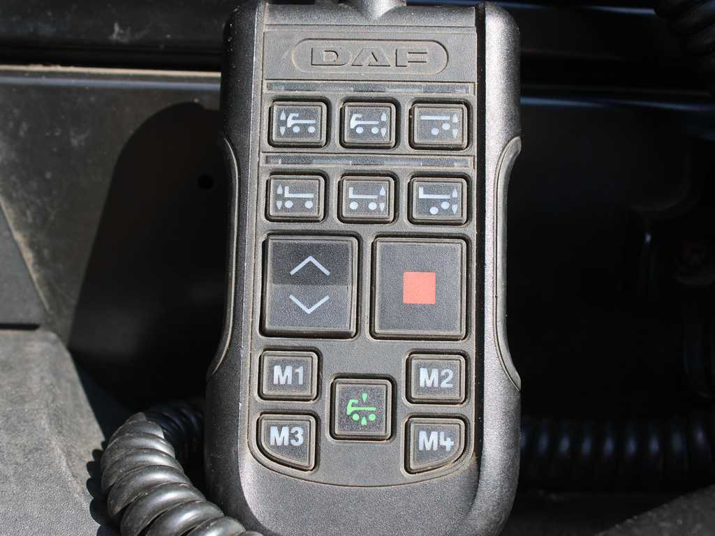 Tahač DAF XF 480 FT, EURO 6, LOWDECK, LIGHTHOUSES