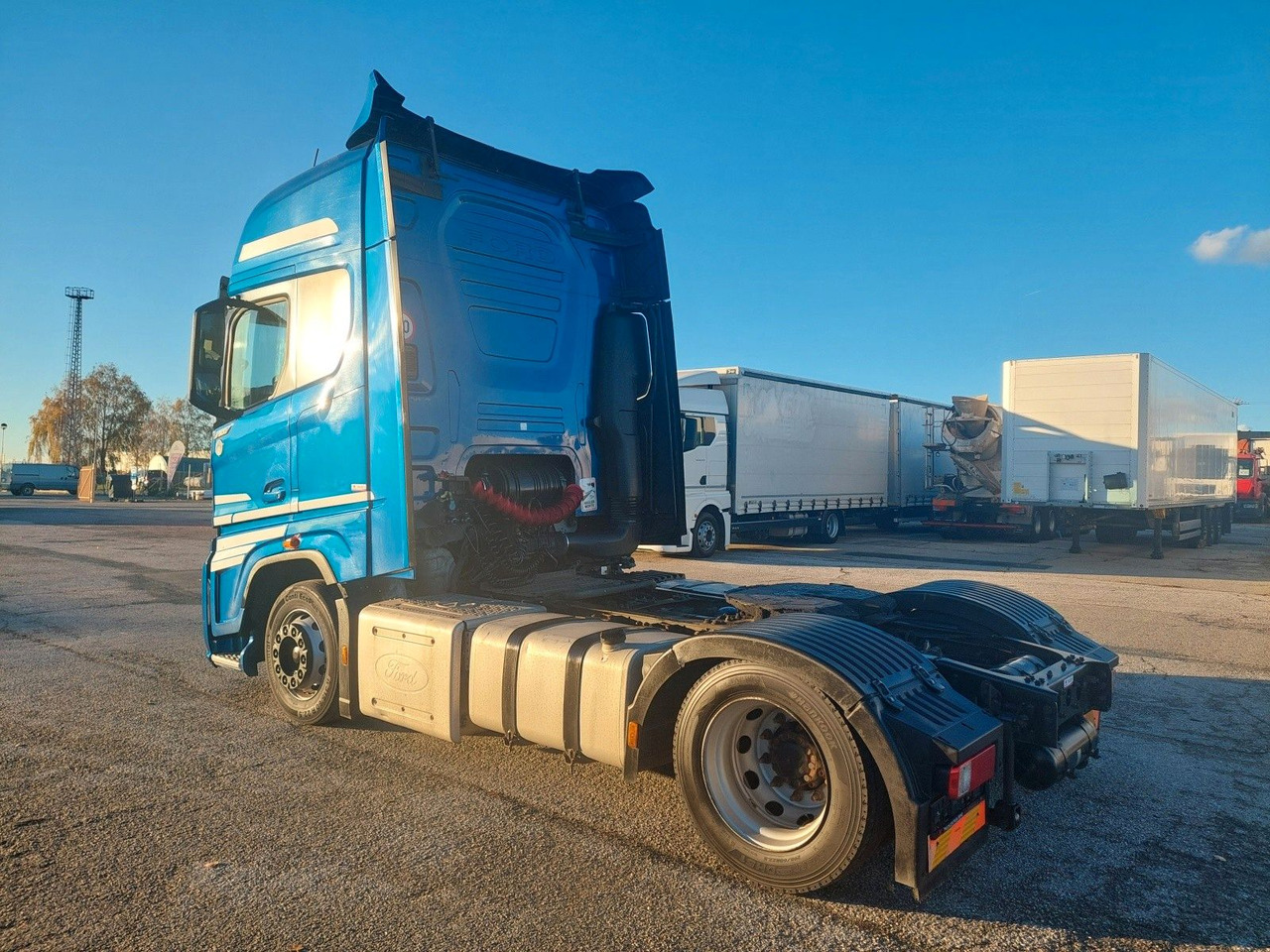 Tahač Ford F-Max 1850 LL