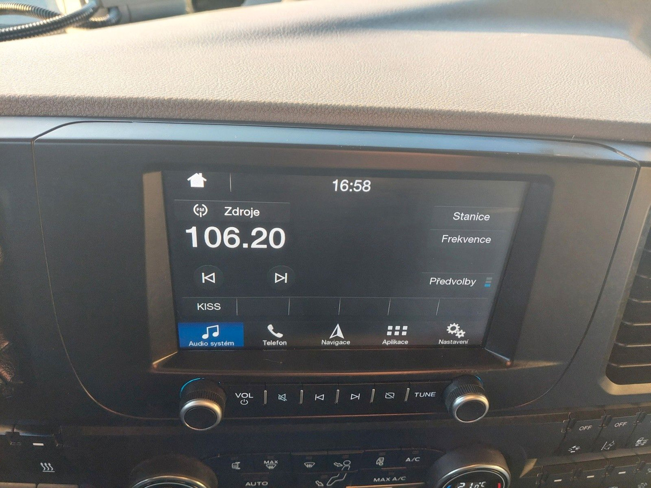 Tahač Ford F-Max 1850 LL