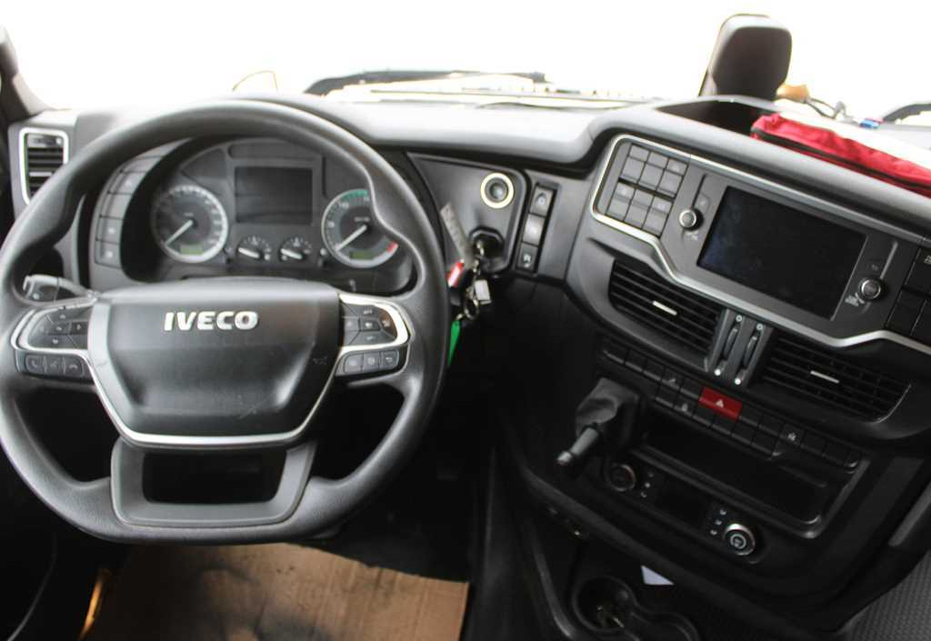 Tahač Iveco S-Way 480, EURO 6, INDEPENDENT AIR CONDITIONING, NAVIGATION