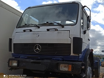 Tahač MERCEDES-BENZ 1622