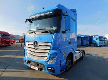 Tahač Mercedes Actros 1845