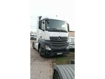 Tahač Mercedes-Benz Actros 1842