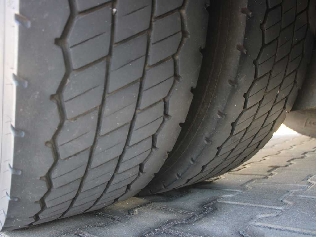 Tahač Mercedes-Benz Actros 1844 MP3, EURO 5EEV