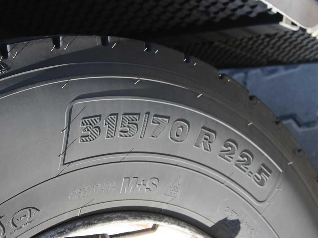 Tahač Mercedes-Benz Actros 1844 MP3, EURO 5EEV