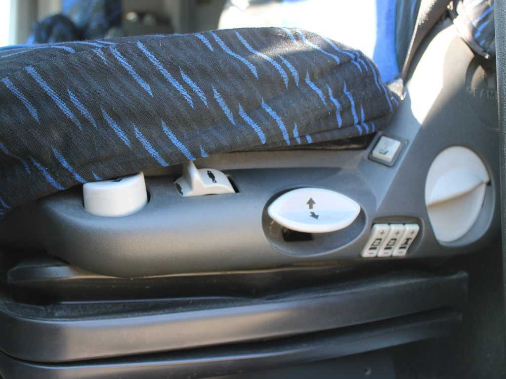 Tahač Mercedes-Benz Actros 1844 MP3, EURO 5EEV