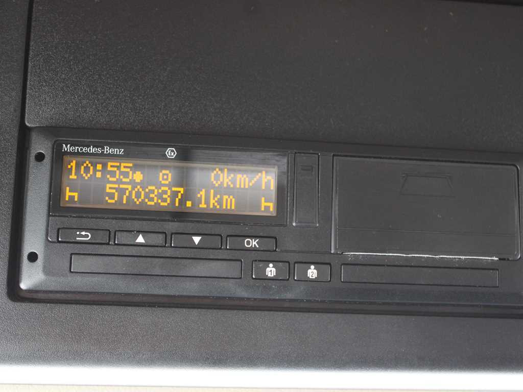 Tahač Mercedes-Benz Actros 1848, EURO 6, NAVIGATION