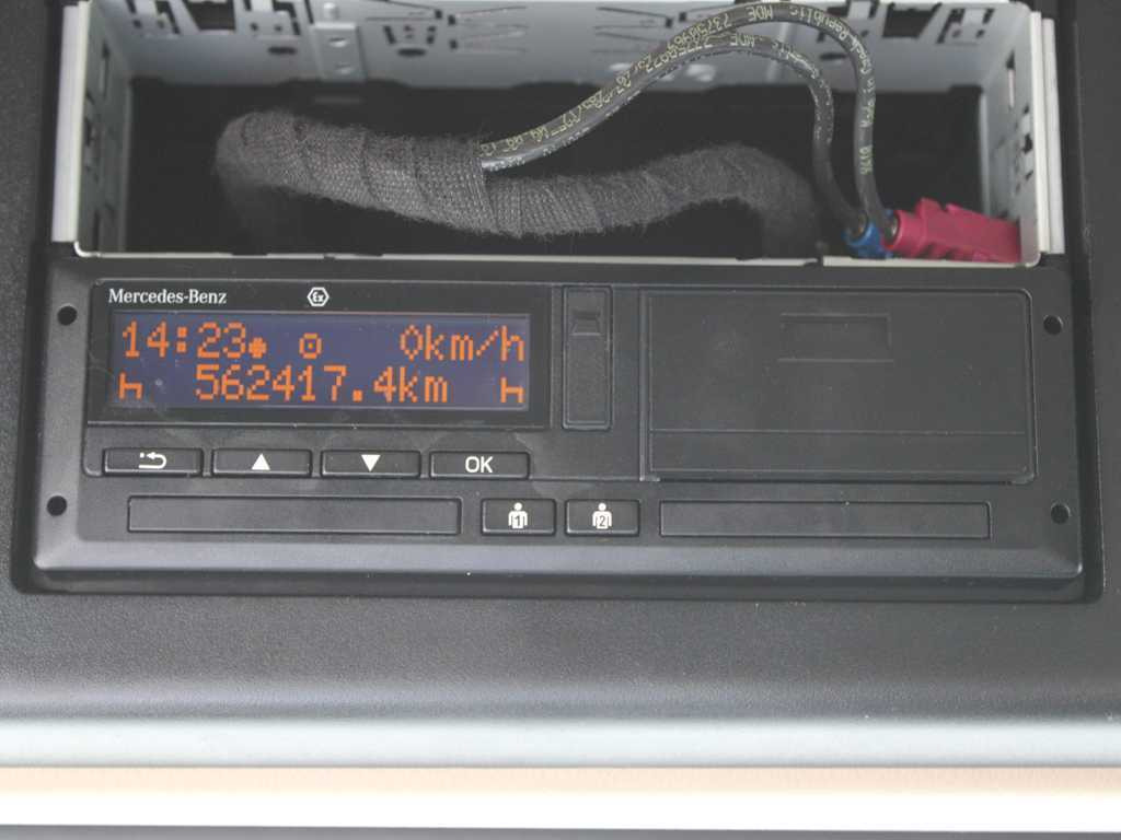 Tahač Mercedes-Benz Actros 1851, EURO 6, RETARDER, INDEPENDENT AIR CONDITIONING