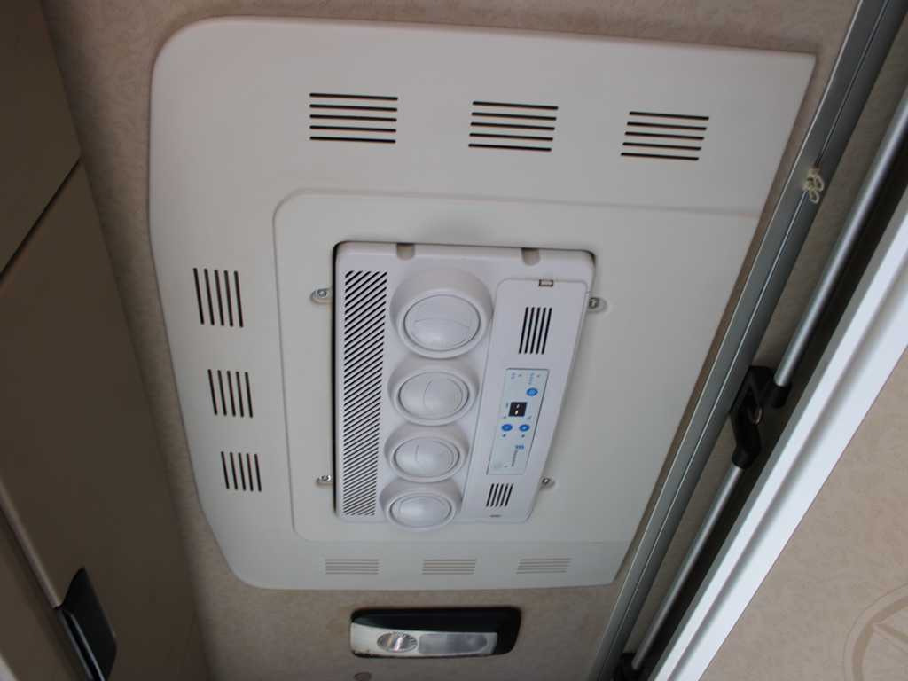 Tahač Mercedes-Benz Actros 1851, EURO 6, RETARDER, INDEPENDENT AIR CONDITIONING