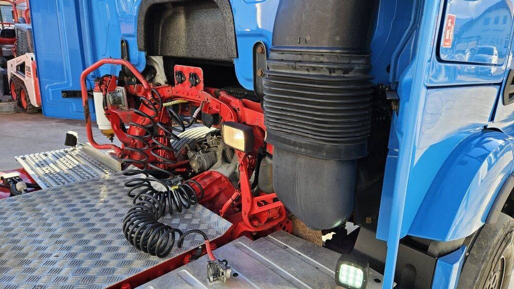 Tahač Mercedes-Benz Actros 2545 LS 6x2 tractor unit - lift axle: obrázek 3